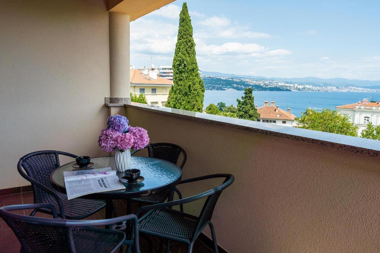 Downtown Apartments Dorian And Nadia Opatija Luaran gambar